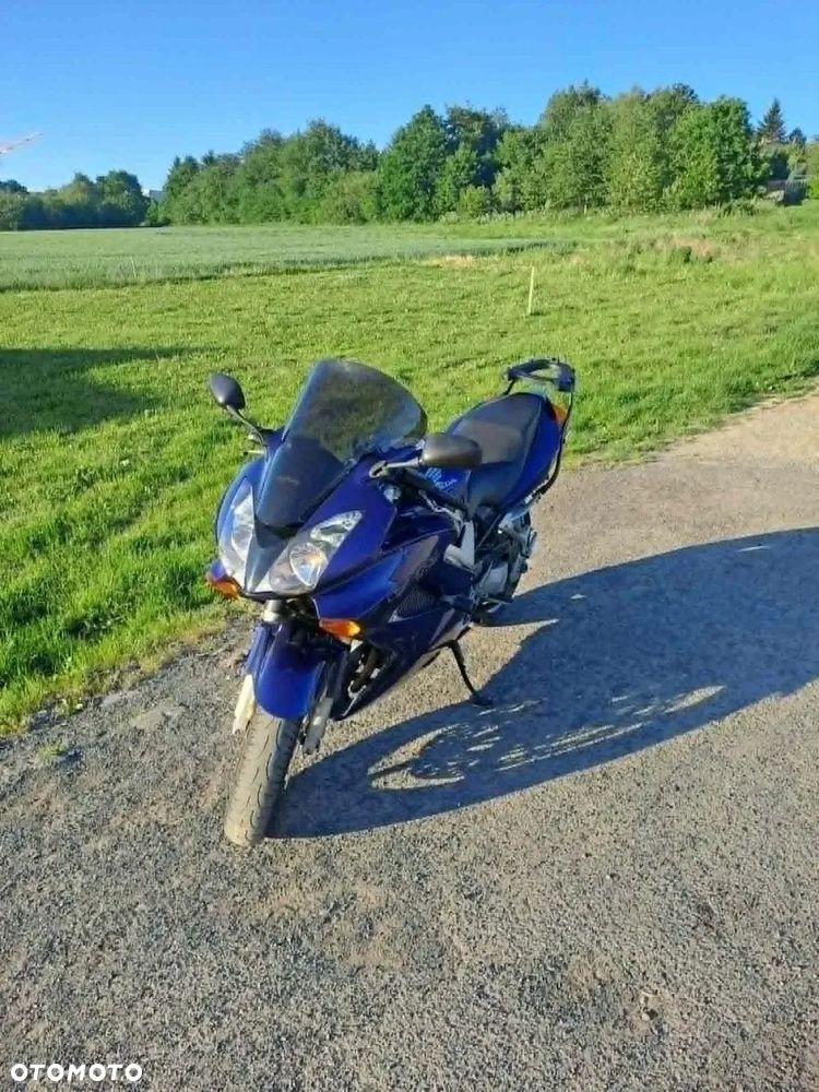 Honda VFR - 2