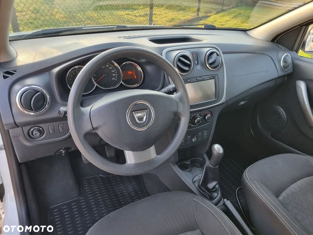Dacia Sandero 1.2 16V 75 Laureate - 9