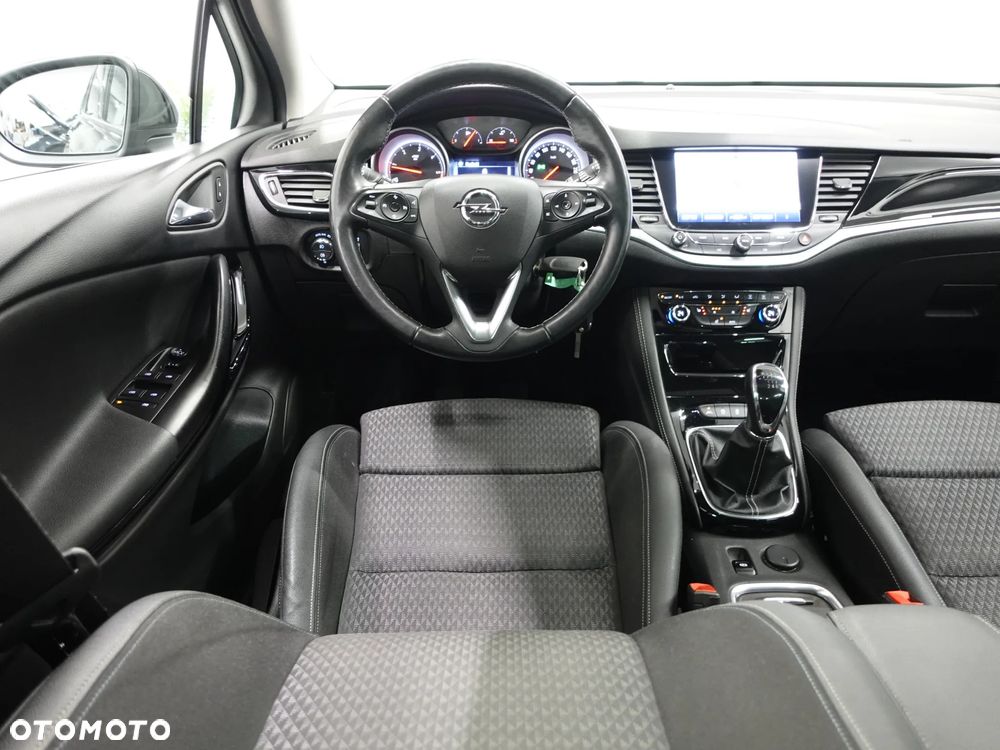 Opel Astra 1.6 BiTurbo D (CDTI) Start/Stop Innovation - 31