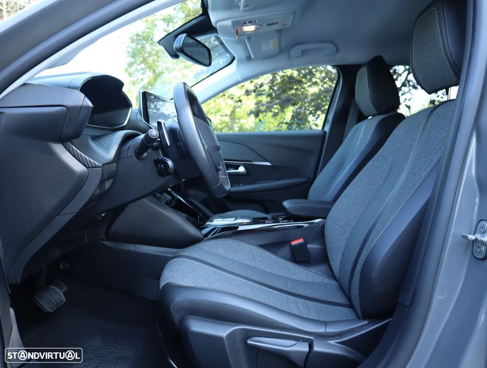 Peugeot 208 1.2 Hybrid Allure e-DCS6 - 28