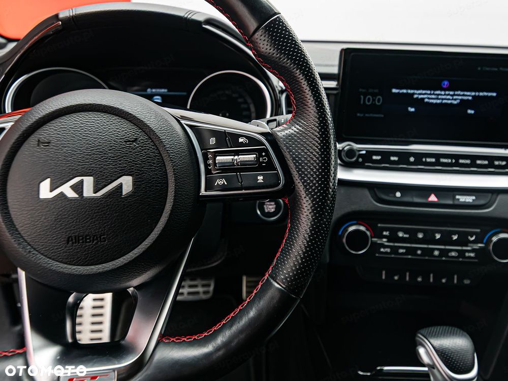 Kia ProCeed 1.6 T-GDI GT DCT - 15