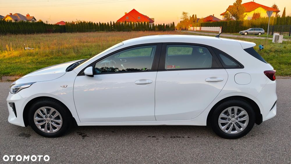 Kia Ceed - 12