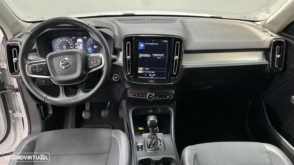 Volvo XC 40 1.5 T3 Momentum Plus - 7