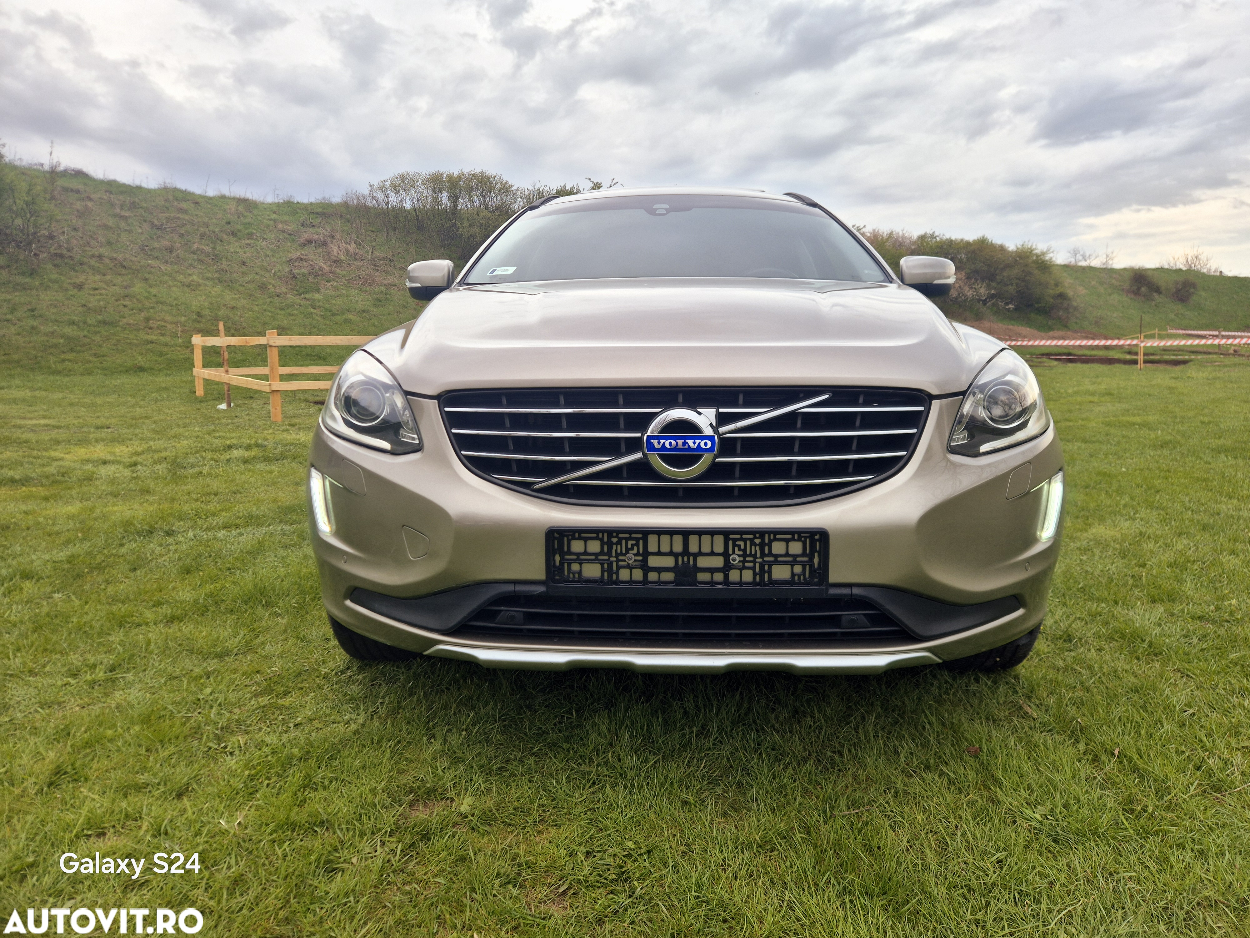 Volvo XC 60 D4 Geartronic Momentum - 3