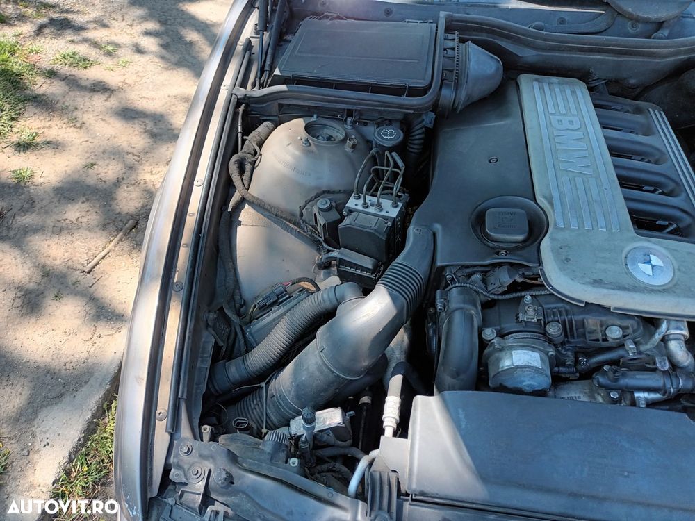 Dezmembrari  BMW 5 (E39)  1995  > 2004 525 d Motorina - 3