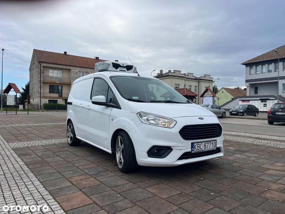 Ford Transit Courier - 2