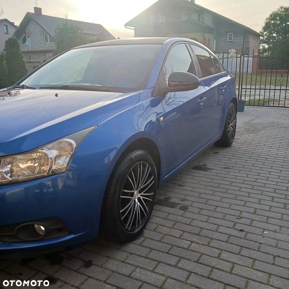 Chevrolet Cruze - 15