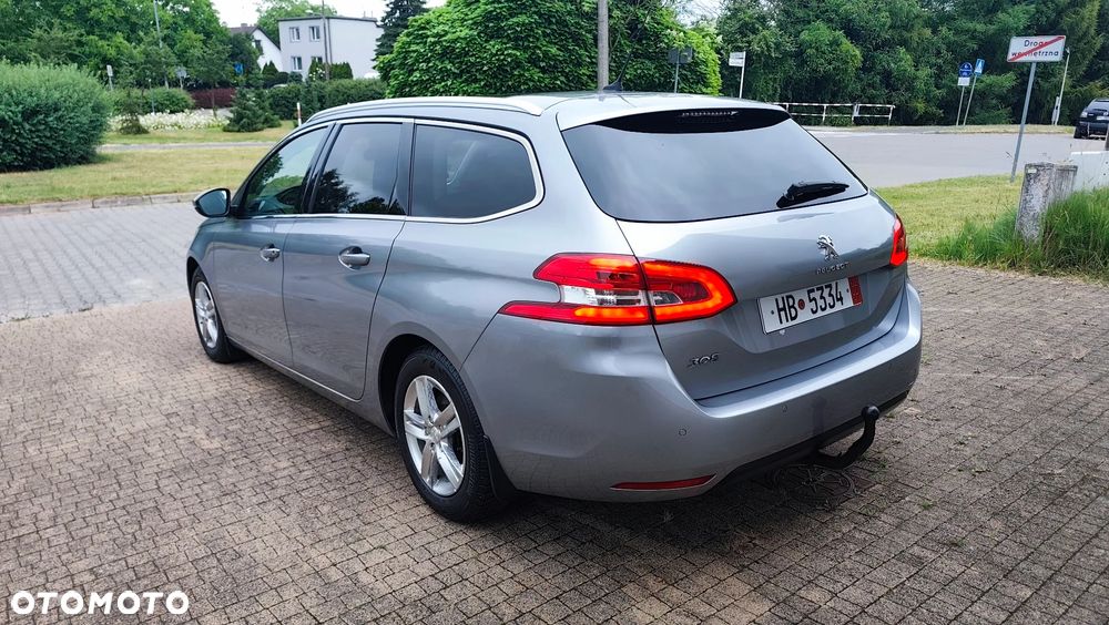 Peugeot 308 BlueHDi 120 Stop & Start Business-Line - 32