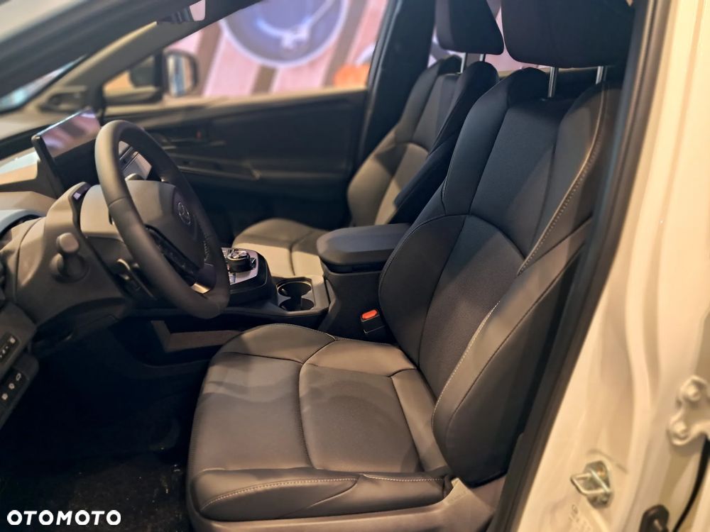 Toyota bZ4X 73.1kWh 4x4 Executive - 8