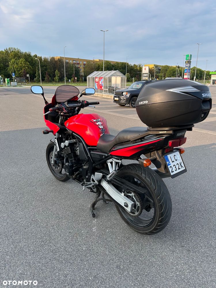 Yamaha FZS - 4
