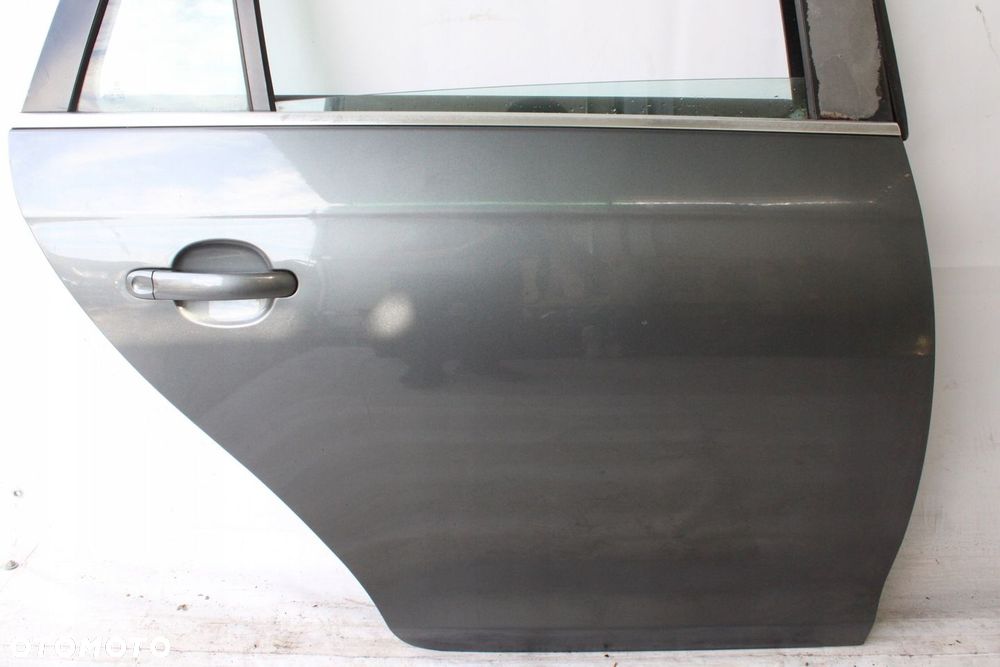 DRZWI PRAWE TYLNE PRAWY TYŁ VW GOLF 5 V KOMBI 2007R- LD7X - 4