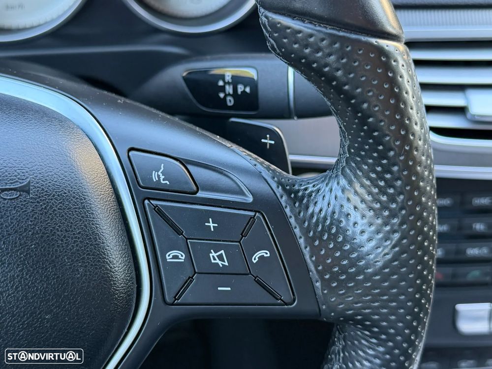 Mercedes-Benz E 300 Bluetec Hybrid Avantgarde - 13