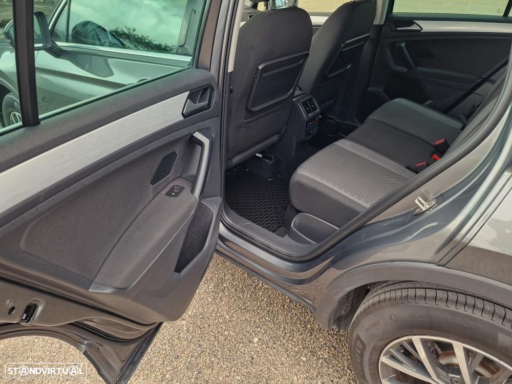 VW Tiguan 2.0 TDI Highline - 14