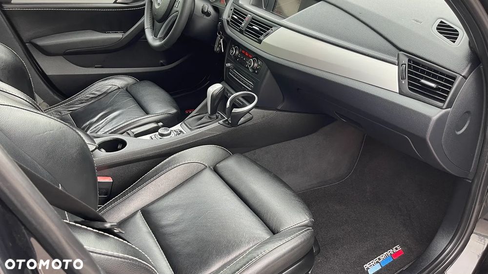BMW X1 xDrive20d - 16