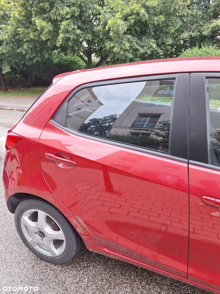 Mazda 2 1.3 Exclusive - 7