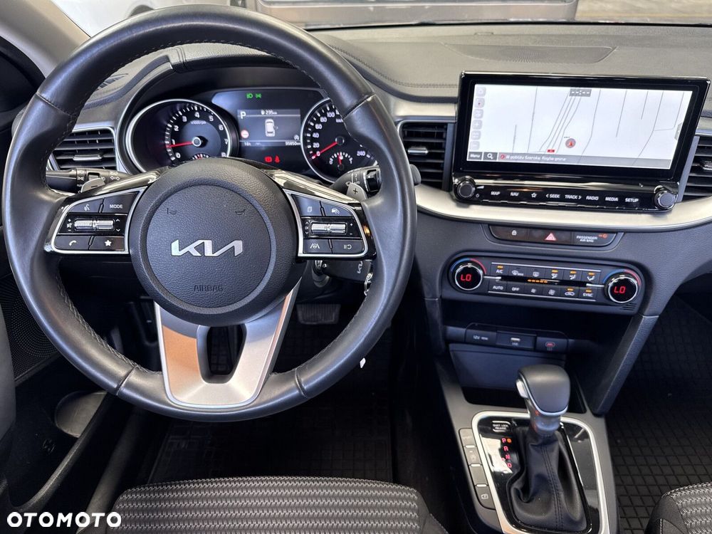 Kia Ceed 1.5 T-GDI M DCT - 17