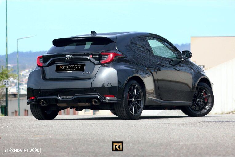 Toyota GR Yaris WRC Triple Edition - 3
