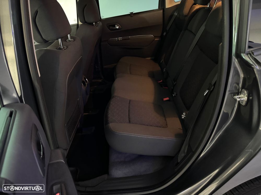 Peugeot 3008 1.6 e-HDi Allure 2-Tronic J18 - 46