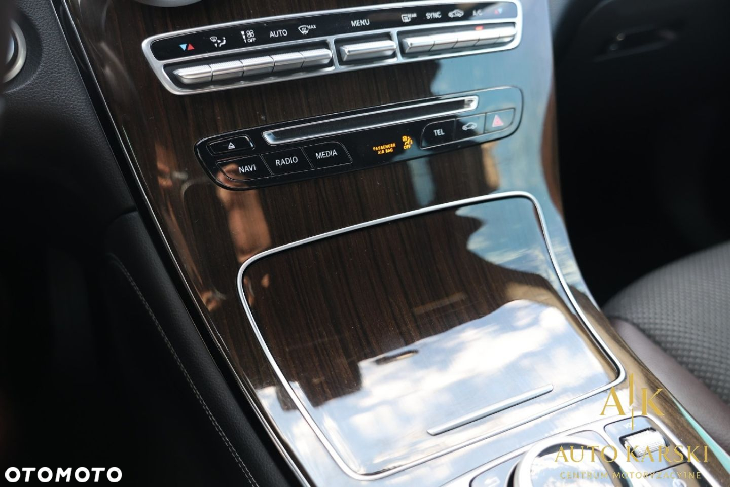Mercedes-Benz GLC - 23