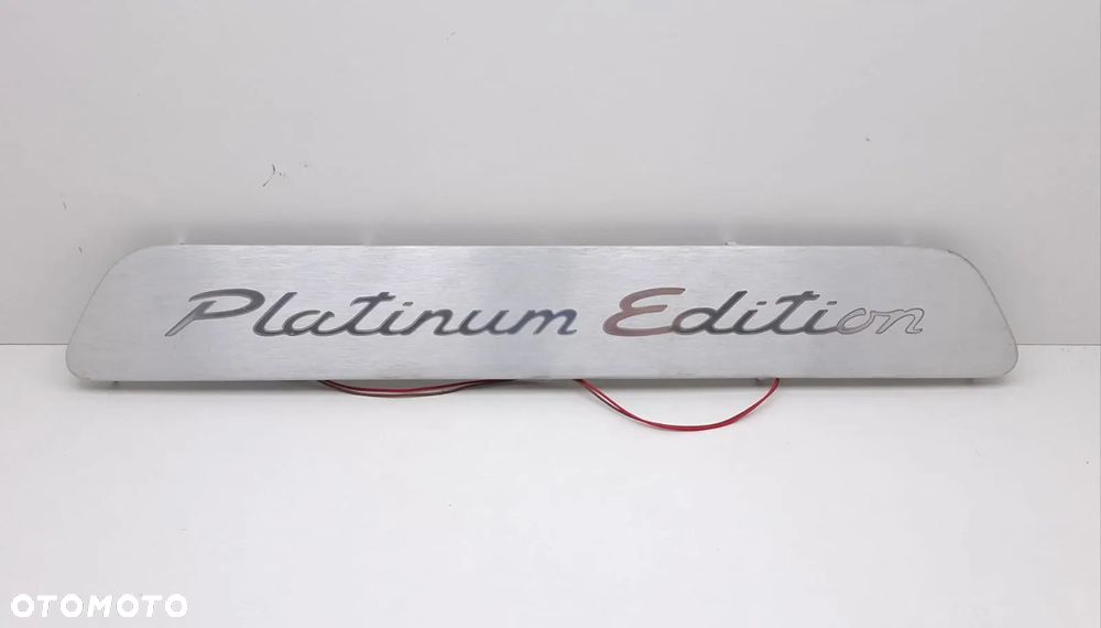 Emblemat lampa Platinum Edition Porsche panamera 971 971853467CD - 1