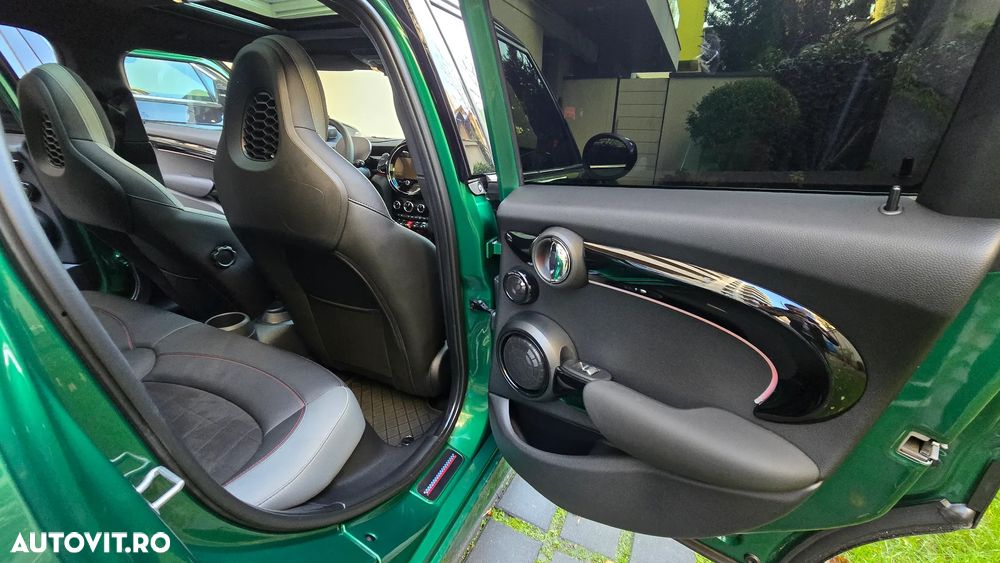 Mini Cooper S Aut. John Works Trim - 17