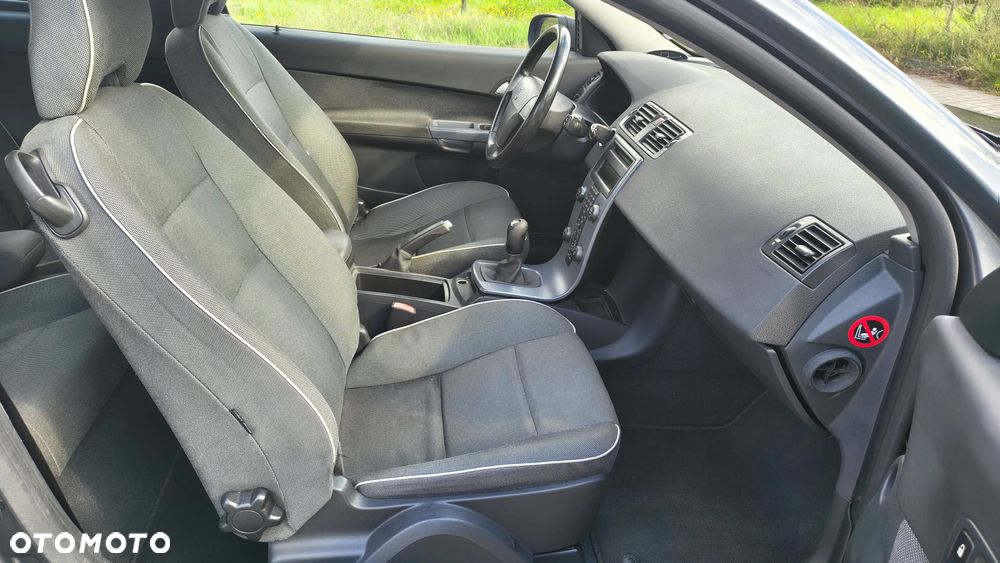 Volvo C30 1.6D Momentum - 23