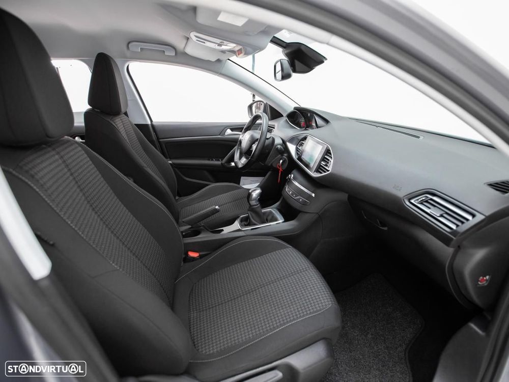 Peugeot 308 SW - 9