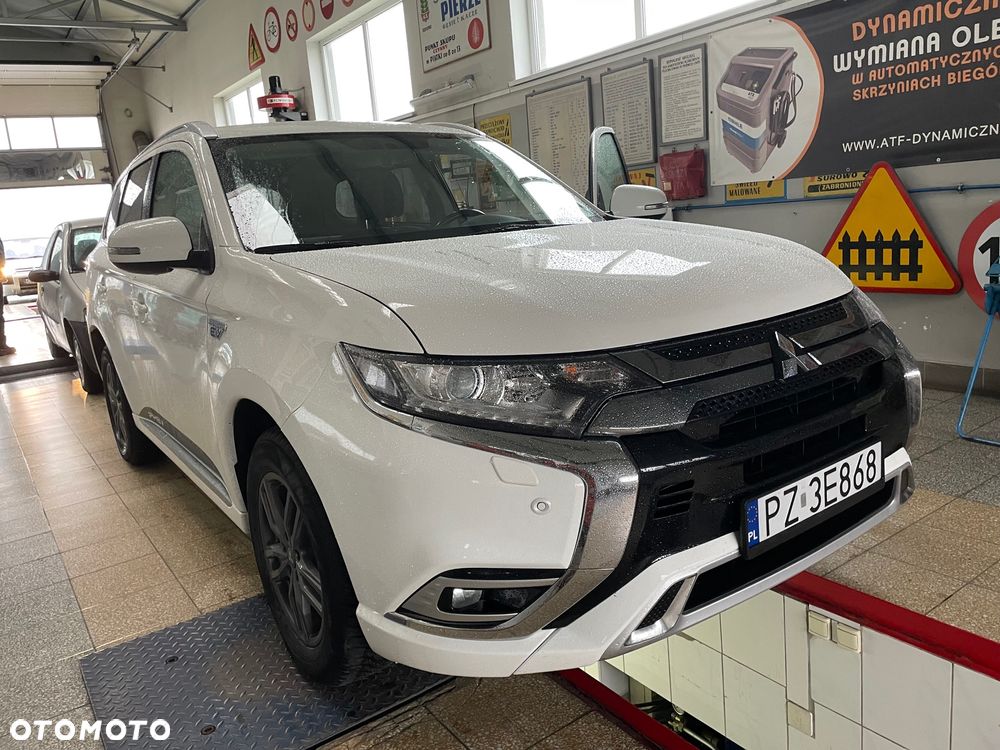 Mitsubishi Outlander 2.4 4WD Plug-In Hybrid Diamant+ - 1