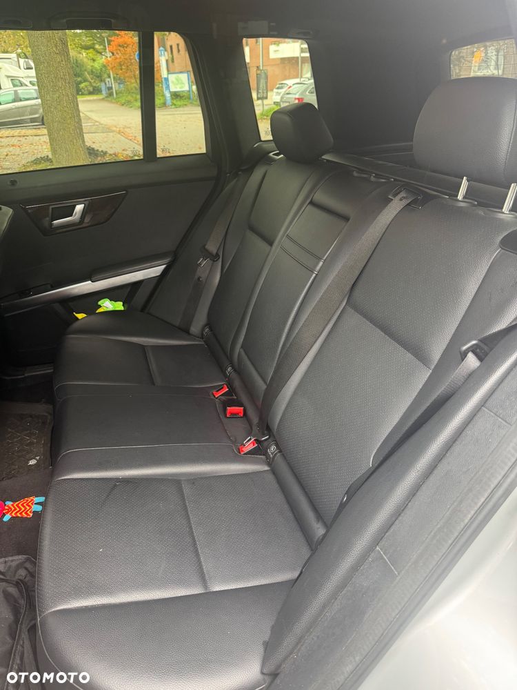 Mercedes-Benz GLK 200 CDI (BlueEFFICIENCY) - 8