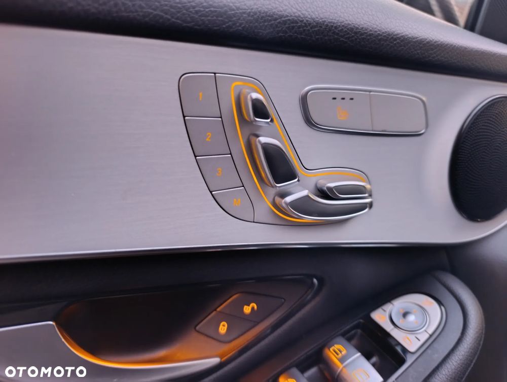 Mercedes-Benz GLC 300 4-Matic - 9