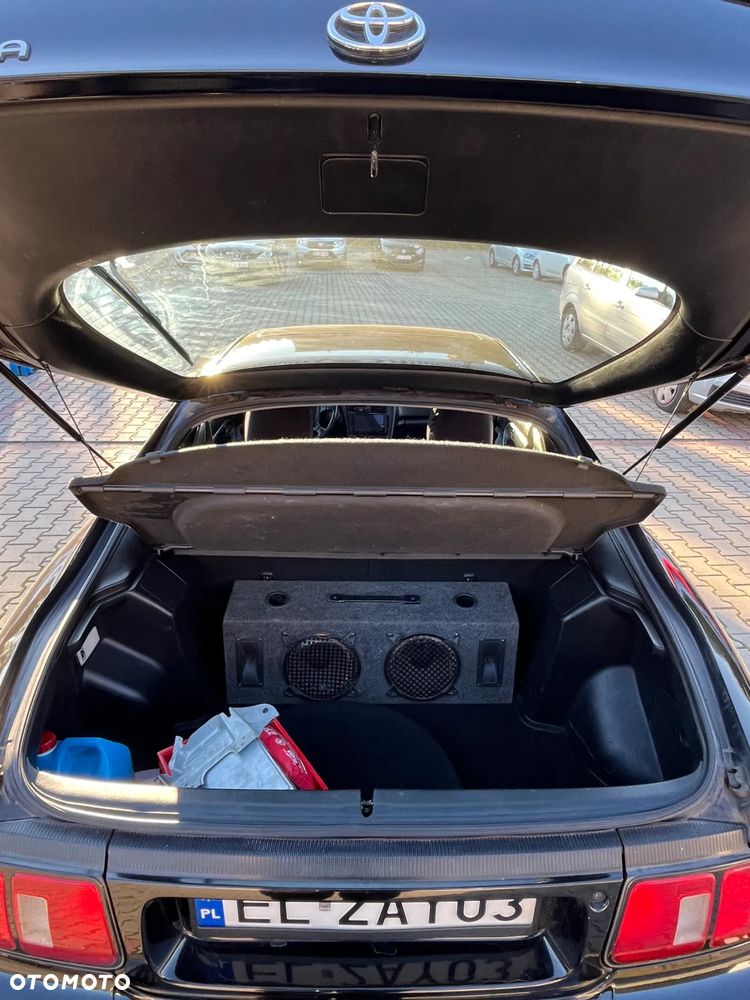 Toyota Celica 1.8 - 9