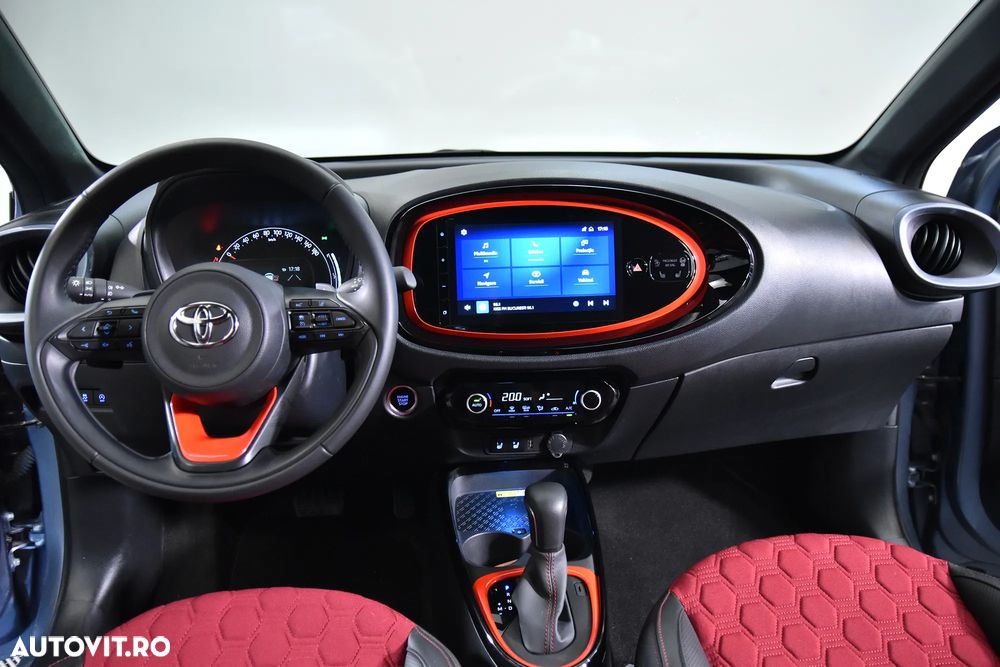 Toyota Aygo X - 10