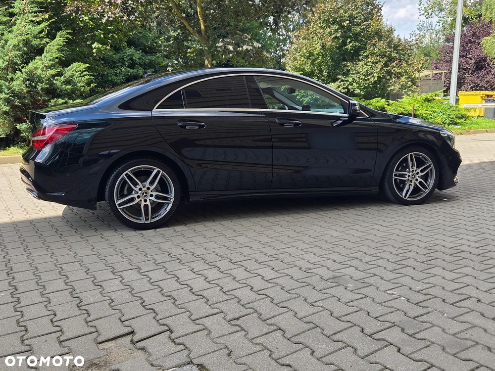 Mercedes-Benz CLA 200 7G-DCT AMG Line - 3