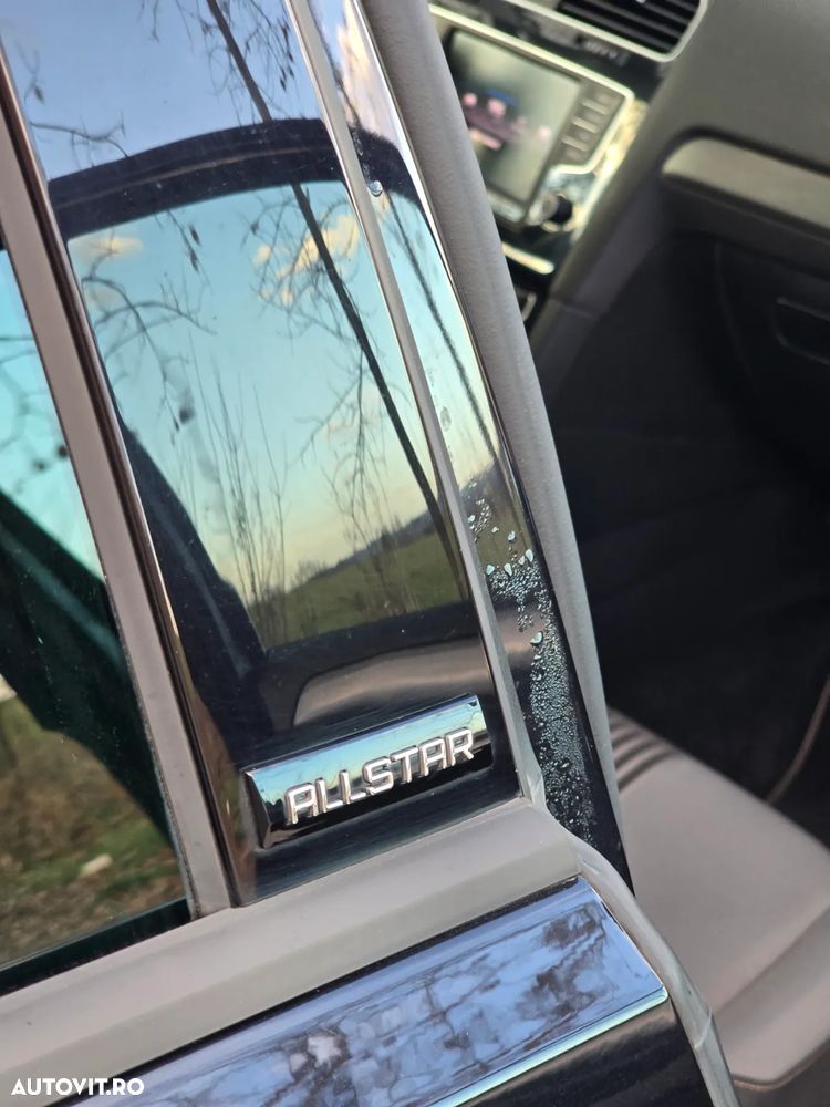 Volkswagen Golf 2.0 TDI BlueMotion Technology Allstar - 10