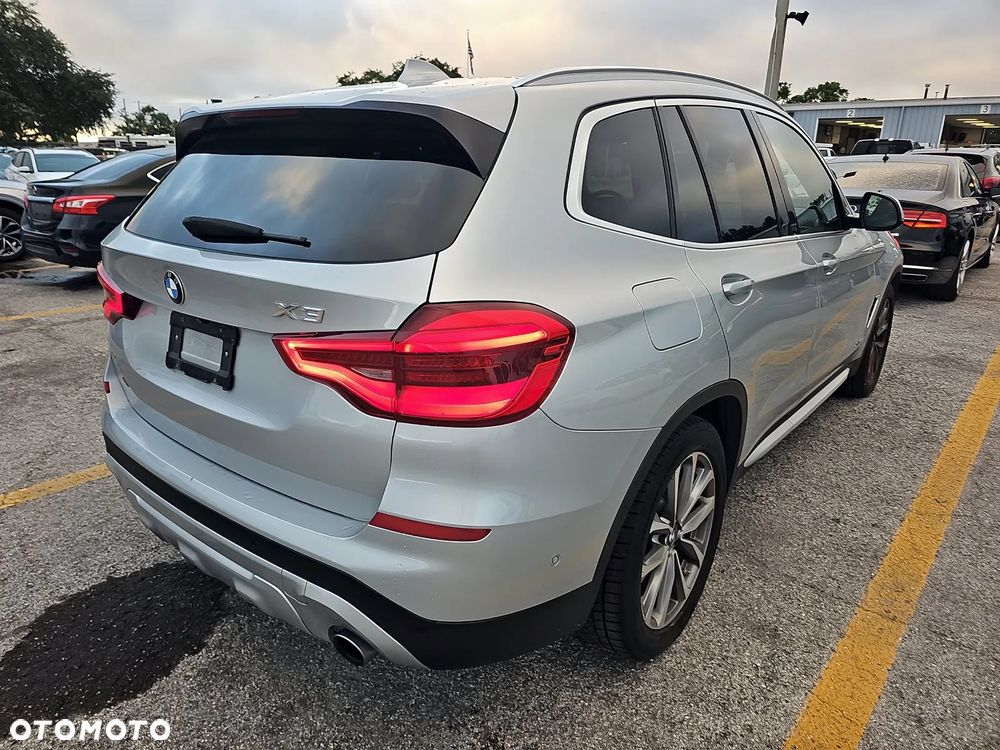 BMW X3 xDrive30i - 6