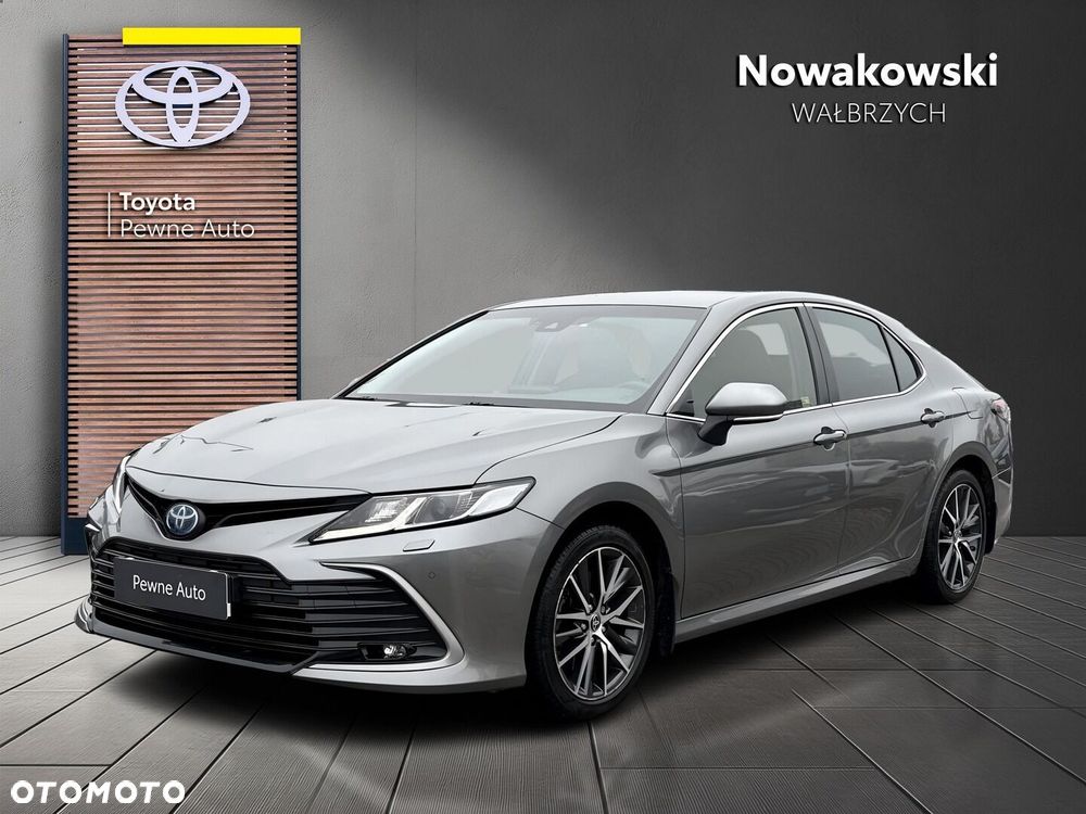 Toyota Camry 2.5 Hybrid Prestige CVT - 2