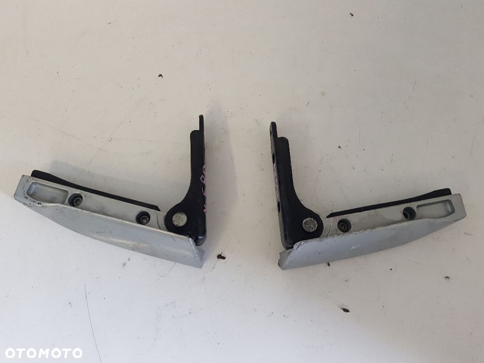 Piaggio MP3 Yourban 300 Podnóżek Pasażera Lewy Prawy - 1