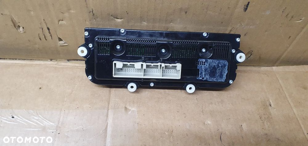 Panel nawiewu klimatyzacji klimy VW Passat B6 - 6