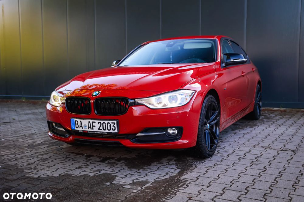 BMW Seria 3 320d DPF Edition Sport - 10