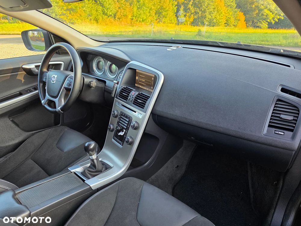 Volvo XC 60 D3 Kinetic - 11