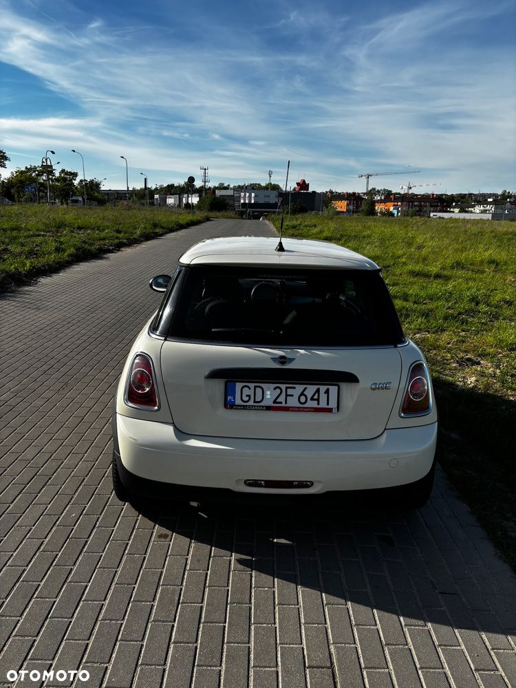 MINI ONE Standard - 6