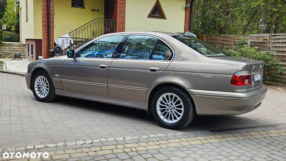 BMW Seria 5 - 10