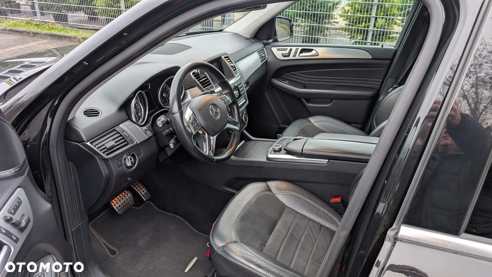 Mercedes-Benz ML - 16