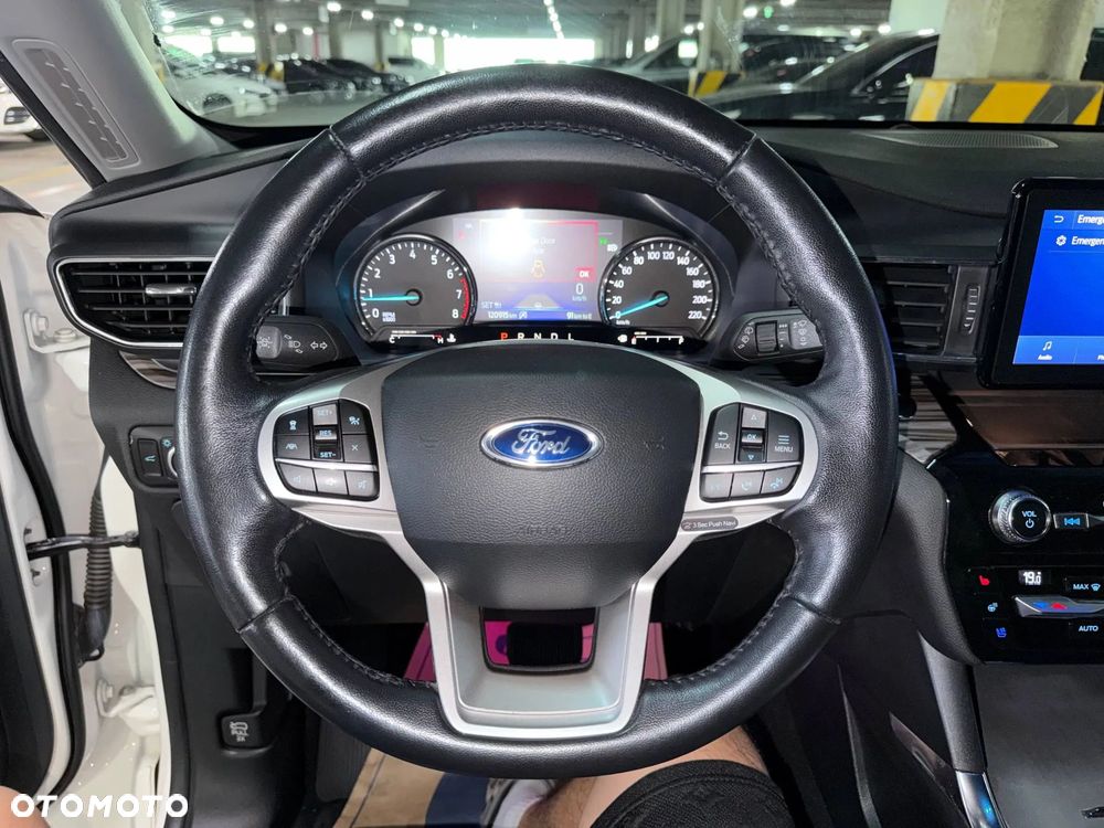 Ford Explorer - 8