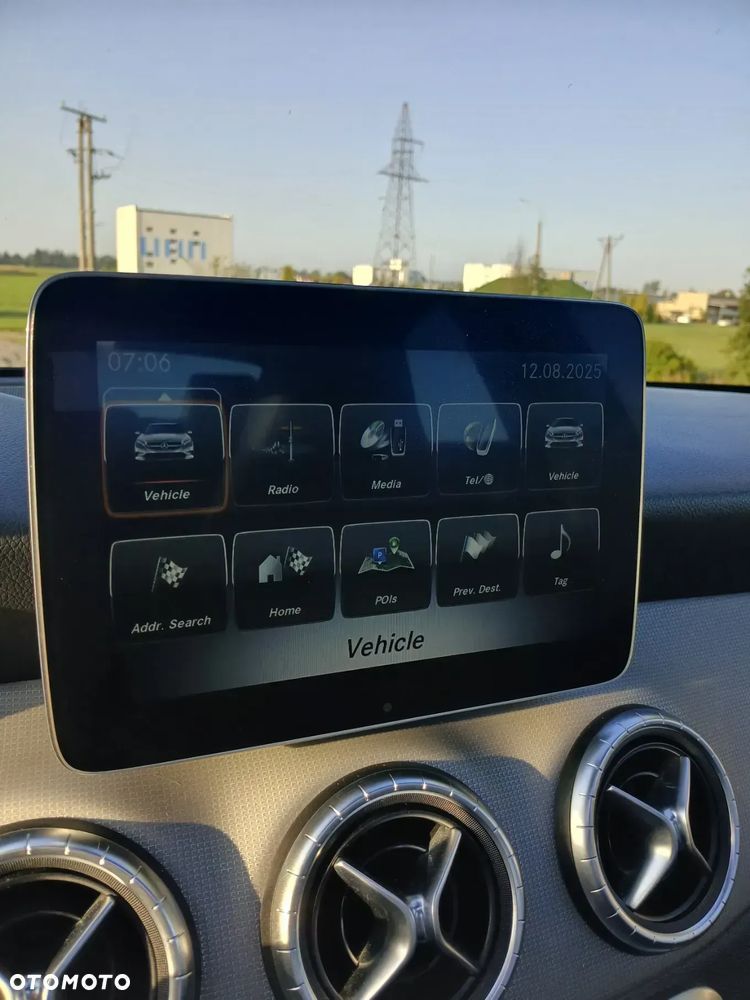 Mercedes-Benz CLA 250 7G-DCT - 35