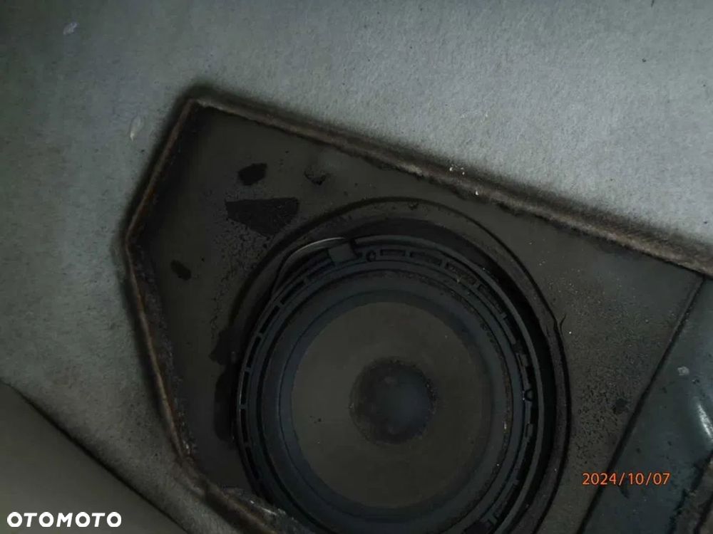 głośnik tył tylny oryginal mercedes w124 w 124 - 2