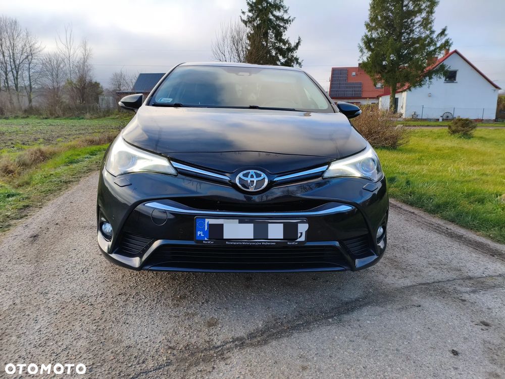 Toyota Avensis 2.0 D-4D Prestige - 4