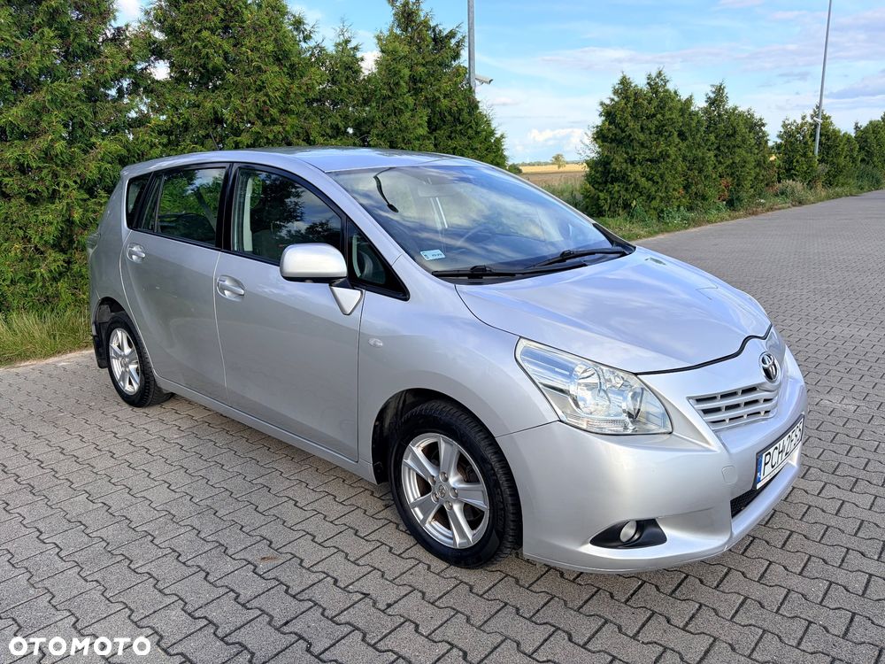 Toyota Verso 2.0 D-4D Life - 3