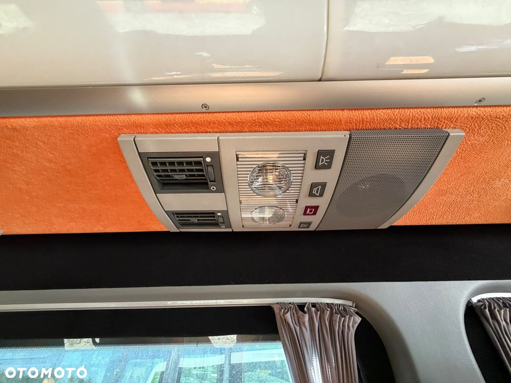 Mercedes-Benz Sprinter 516 - 18