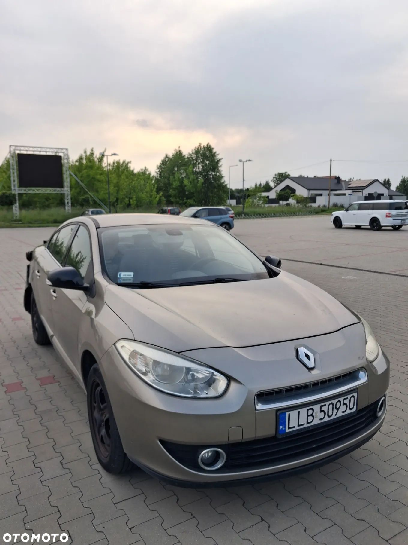 Renault Fluence - 1